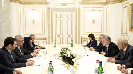 Armenischer Ministerpräsident betont Ausbau der Wirtschaftsbeziehungen zu Iran