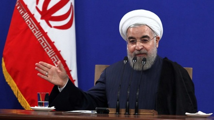 Ruhani: Iran Za Ta Ci Gaba Da Tsayin Daka Wajen Tinkarar Bakar Aniyar Amurka