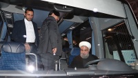 イランのローハーニー大統領、国内で製造された自動車の見本市を視察