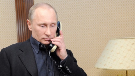 Путин ва Порошенко  телефон орқали суҳбатлашдилар