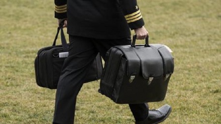 Zuffa 007 Usa-Cina su valigetta nucleare