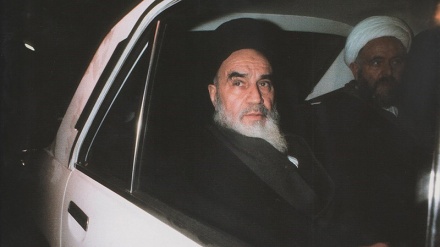 Ռուհոլլահի դպրոցում (19.Կինը,ամուսնությունը և առողջ հասարակությունը)