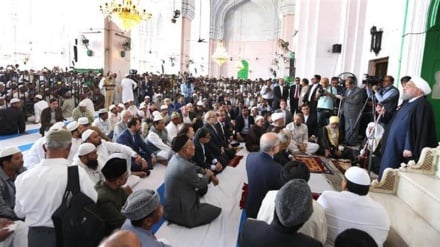 President Rouhani emphasizes Muslim unity against enemies