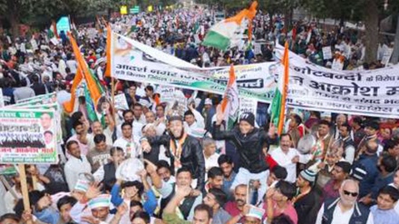 印度和印尼举行反沙特家族政权示威活动