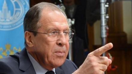 Lavrov: Russia trarrà conclusioni dalla fornitura di armi letali statunitensi all'Ucraina