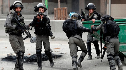 Forcat ushtarake sioniste sulmojnë Bregun Perëndimor të Lumit Jordan