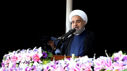 Presidente Rouhani: Irã não discutirá o seu poder defensivo
