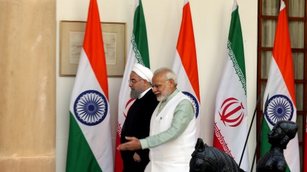 インド、イランとの長期的な関係を要請