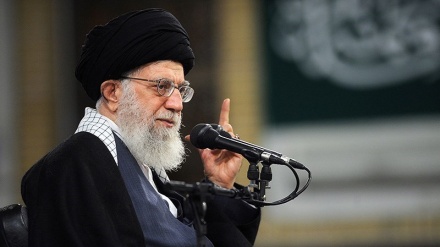 Malam Kedua Acara Duka Sayidah Fatimah Bersama Ayatullah Khamenei