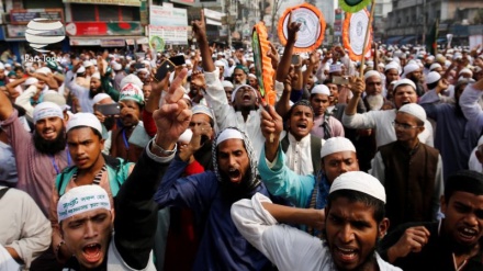 印度穆斯林举行反该国政府政策示威活动