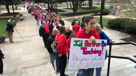Guru Mogok Mengajar, Sekolah di West Virginia Diliburkan