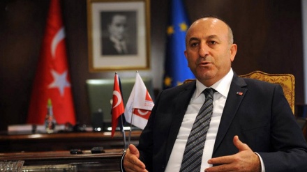 Çavuşoğlu: Türkiye, Suriye yönetimi için tehdit değil