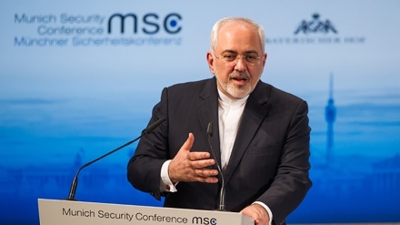 Zarif:Eýran sebitde ýolbaşçylygyň yzynda däldir