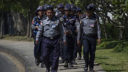 Un’inchiesta di AP ha rivelato l’esistenza di cinque fosse comuni in Myanmar