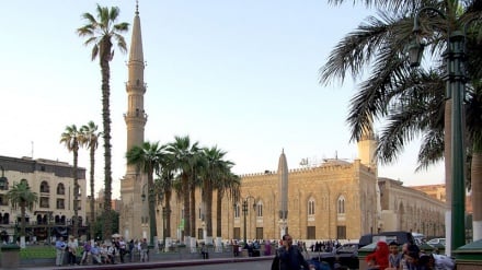 Pemerintah Mesir Tutup Masjid Al Husein Kairo