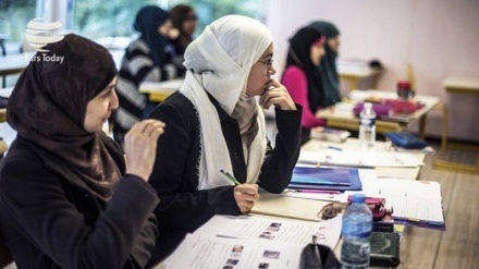 Belçika'da başörtüsü yasağı yeniden geldi!
