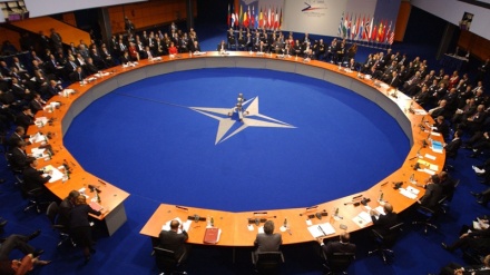 La NATO promette di difendere la Macedonia “dall'aggressione russa”