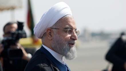 Ruhani viziton Indinë