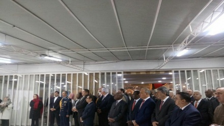 A embaixada do Irã comemora a data nacional do país em Brasília e o Embaixador Seyed Ali Saghaeyan afirma que o país é pacífico e deseja manter boas relações com todo o mundo.