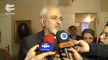 Зариф: ИШИД террорчилик гуруҳига қарши кураш учун минтақа мамлакатларининг ўзаро ҳамкорлик қилишлари зарур 