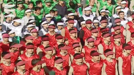 Islamic Revolution anniversary marked in Iran (Video)