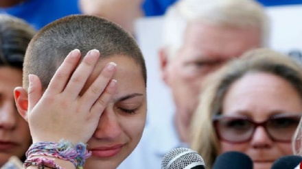 ABD'li öğrenciden Trump'a: Utanın!