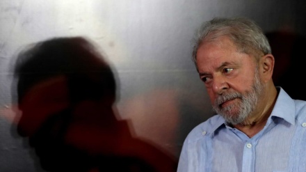 Presidente do PT-RJ contraria cúpula e fala em 'plano B' a Lula