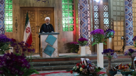 Presidente Rouhani felicita os iranianos, estados vizinhos o Ano Novo e a festa de Norouz