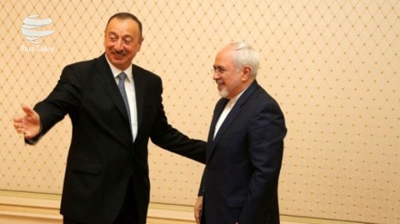 Zarif  ile Aliyev bir araya geldi