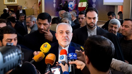 Zarif: Haltung des Westens bezüglich der iranischen Raketenfähigkeit - politischer Slogan