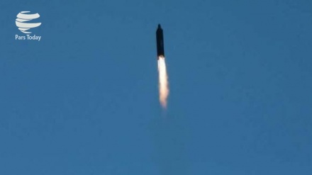 Iêmen lança míssil balístico contra instalações petrolíferas de Aramco da Saudi 