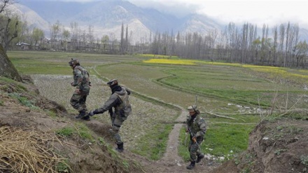 Kashmir gunfight leaves 10 Indian soldiers, suspected militants dead