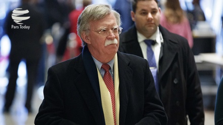 Baru Diangkat, Bolton Bersih-bersih Gedung Putih 