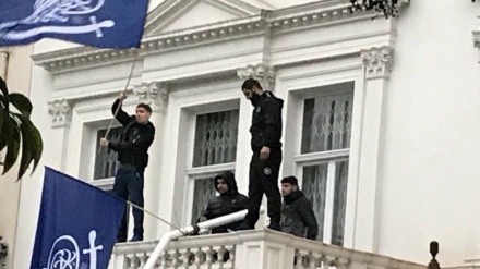 在英イラン大使館に、不審者が乱入