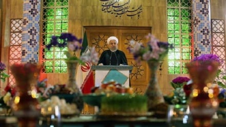 President Rouhani praises Iran's peace efforts in Mideast