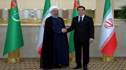 Iran dan Turkmenistan Teken 13 MoU