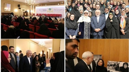 Zarif: Kadınlara karşı zulüm ve ayrımcılık yapılmamalı