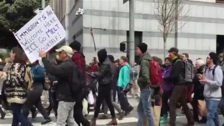 EUA: centenas de prisões de protesto contra imigrantes indocumentados em São Francisco 