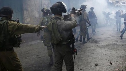 Bentrok dengan Pasukan Israel, Puluhan Warga Palestina Terluka