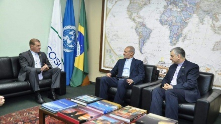 Brasil: O parlamentar iraniano recebido por colegas brasileiros na Câmara
