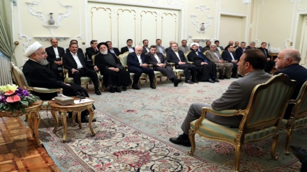 क्षेत्रीय देशों के दौरे से पहले राष्ट्रपति रूहानी की उद्योगपतियों से अच्छी क्वालिटी के उत्पाद बनाने की अपील