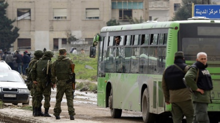 Grupi i pestë i terroristëve të armatosur largohet nga Ghuta Lindore e Damaskut