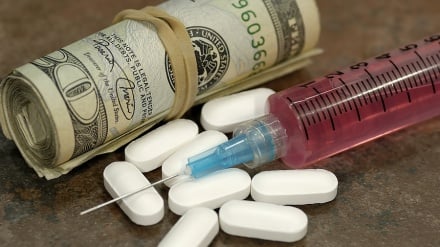 アメリカの女性の間で麻薬問題が増加