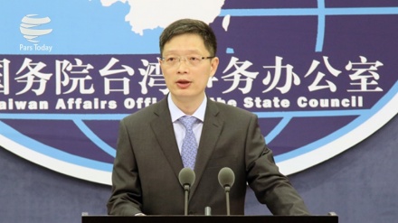 中国坚决反对美台之间进行任何形式的官方往来
