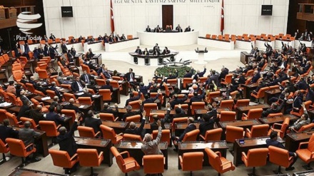 Torba yasa meclisten geçti 