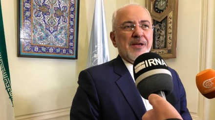 Zarif: o Irã tem opções que definitivamente vão fazer arrepender os EUA