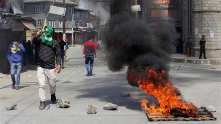 Kashmir, giornata di scontri: almeno 16 morti