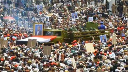 Saudia yawashambulia Wayemen wakati maelfu wakimzika kiongozi wao + Video