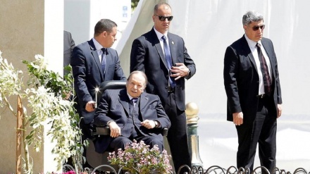 Bouteflika Mundur dari Pencalonan Presiden di Pilpres