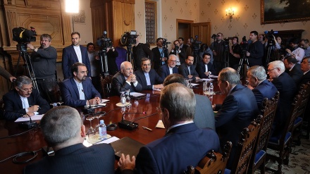 イラン外相、「ロシアとの国際的協力を続ける」